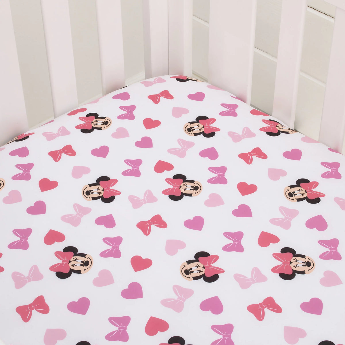 3-piece Crib Bedding Set and Storage Box M3347