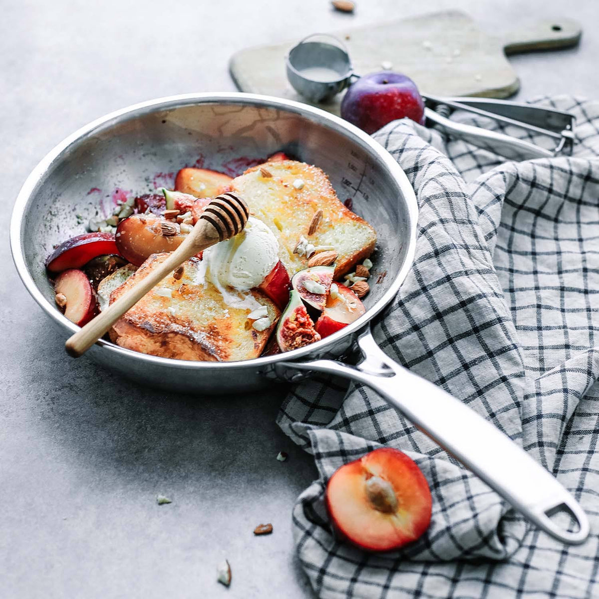 8.5-Inch Stainless Steel Frying Pan L418186