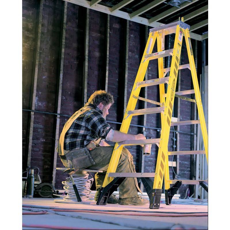 5 ft. Type IAA Fiberglass Step Ladder with Shelf A945443