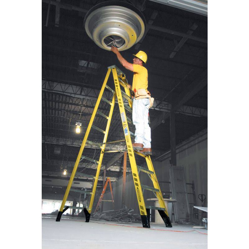 5 ft. Type IAA Fiberglass Step Ladder with Shelf A945443