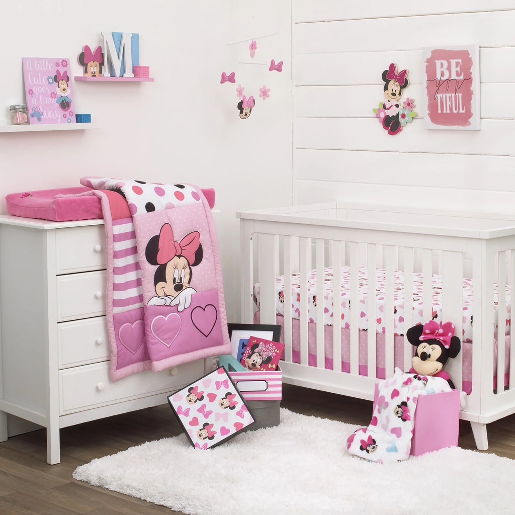 3-piece Crib Bedding Set and Storage Box M3347